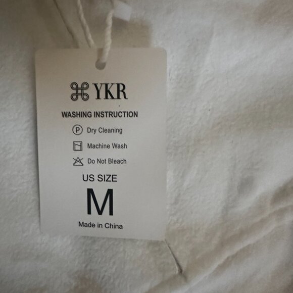 White 1/4 Zip Sweatshirt with Front Pockets - Picture 11 of 11